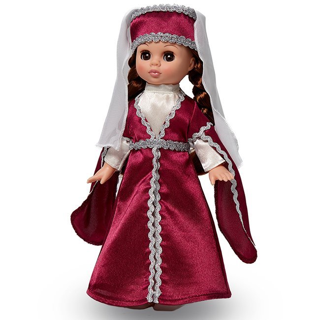 Эля в грузинском костюме